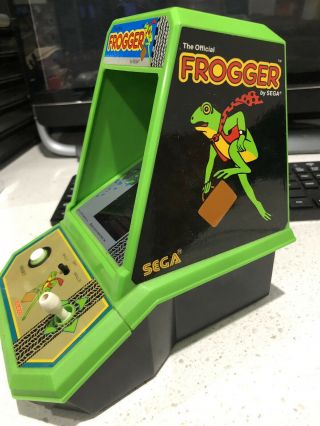 VINTAGE OLD SCHOOL RETRO TABLETOP HANDHELD ELECTRONIC GAME SEGA FROGGER COLECO 4