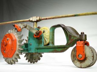 Vintage Kees Tractor Walking Traveling Sprinkler - Huge - Model 101 -