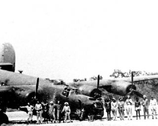 Crash Landed B - 24 Liberator Bomber Shady Lady 8 " X 10 " World War Ii Ww2 Photo 586