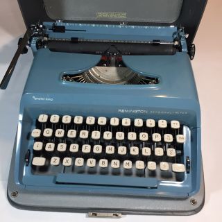Vintage Sperry Rand Remington Personal Riter Portable Baby Blue Typewriter
