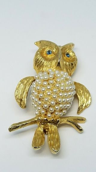 Vintage HOBE Owl Faux Pearl Rhinestone Gold Tone Brooch Pin 2