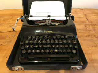 Corona Silent Vintage Portable Typewriter W/case