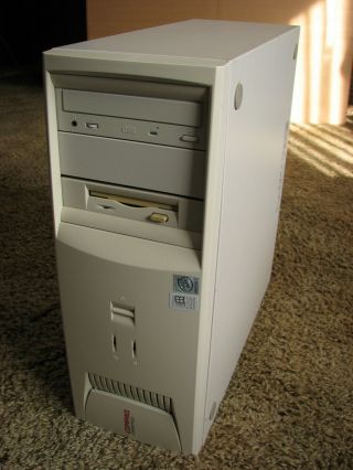 Vintage Retro Gaming Computer - Windows 98/xp Dual Boot