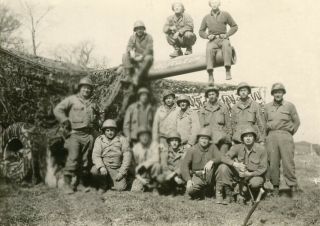 Org Wwii Photo: Armed American Gi’s Pose With Artillery Gun In Field “agitation”