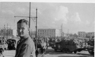 Org Wwii Photo: Us Officer In Front Of Various Army Dukw Craft Italy
