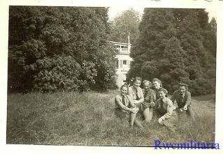 Rare: Group Female Wehrmacht Helferin Blitzmädel Girls Posed In Field