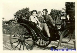 Rare: Female Wehrmacht Helferin Blitzmädel Girls & Soldier In Carriage