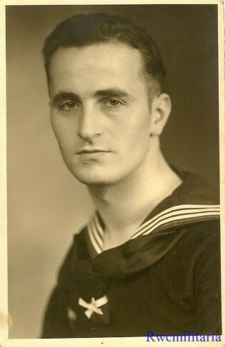 Port.  Photo: Stone Faced Studio Close Up Pic Kriegsmarine Sailor Posed; 1940