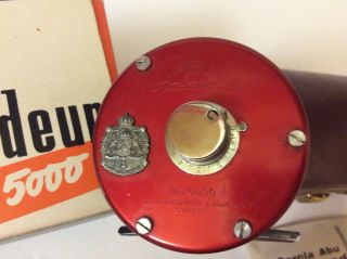 Vintage ABU Ambassadeur 5000 Reel - 4 Screw - w/Leather Case,  Box and Manuals 3