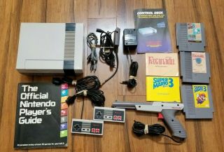 Vintage Nintendo Nes - 001 1985 Console With 3 Games - -