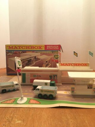 Vintage Matchbox Mg - 1 Service Station Bp Made In England Lesney Product