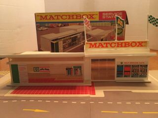 Vintage Matchbox MG - 1 Service Station BP Made in England Lesney Product 2
