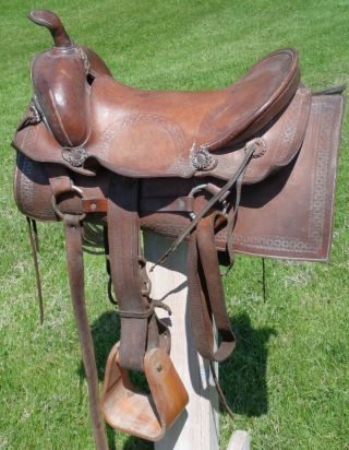 Old Vintage Antique Leather Cowboy Western Horse Saddle WIDE Wood Stirrups NO RE 5