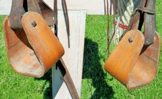 Old Vintage Antique Leather Cowboy Western Horse Saddle WIDE Wood Stirrups NO RE 6