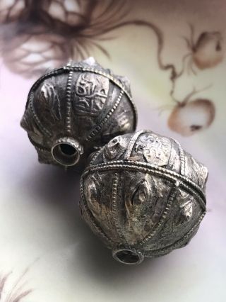 Antique Yemenite Silver Badihi Globe Pendants - 28 mm - Signed - 1900’s 2