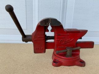 Vintage Chief No.  L4 Green Bench Vise 4 " Jaws Anvil Pipe Jaws & Swivel Base Usa