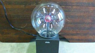 Vintage 1987 Eye Of The Storm Plasma Globe Lamp