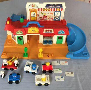Vintage Fisher Price Little People Main Street Play Set And Accessories