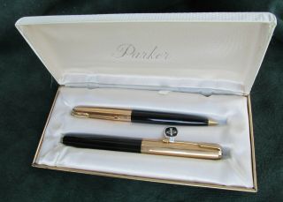 Vintage Cased Parker Pen & Pencil Set