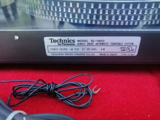 Vtg.  TECHNICS SL - 1900 Turntable w/ SHURE V15 RS Cartridge Stylus.  Great 8