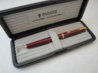 Vintage 1985 Parker 75 Burgundy Fountain Pen 18k Gold Med Nib France - Box/papers