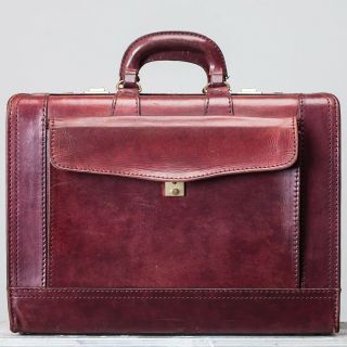 Presto Burgundy Vintage Leather Suitcase Attache · Code Lock / Double Bottom