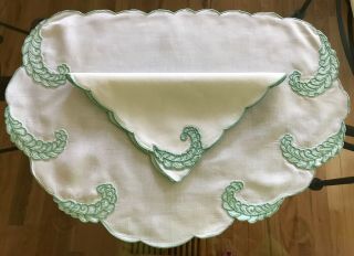 24 - Pc Vtg Madeira Hand Embroidered Applique Placemats Napkins Plumes