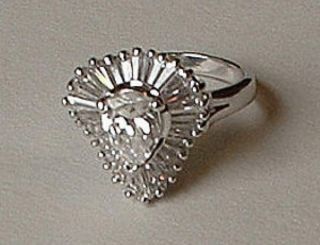 Stunning Elizabeth Taylor Midnight Romance Crystal Cocktail Ring 1996 Avon Sz 7