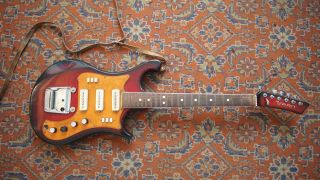 Ural 650 Art.  422 Rare Vintage Electric Guitar Soviet Ussr (rickenbacker Style)