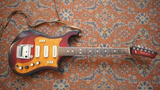 URAL 650 Art.  422 RARE Vintage Electric Guitar Soviet USSR (rickenbacker style) 2