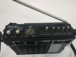 Vintage Toshiba Transistor Radio IC - 777 MW SW FM 3 Band Rare READ 2