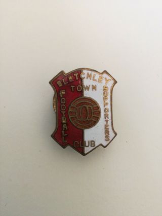 Vintage Enamel Bletchley Town Football Supporters Badge