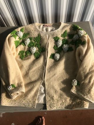 Vintage 1950’s retro ladies beaded angora sweater size 38 Windsor I love lucy us 6