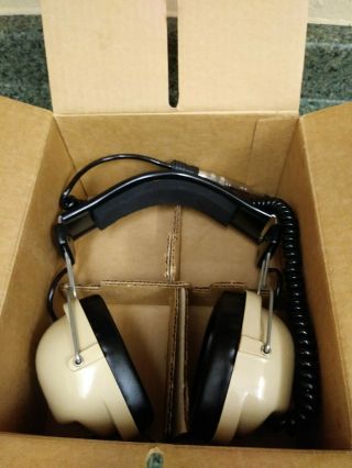 Vintage Hammond Organ headphones in 7