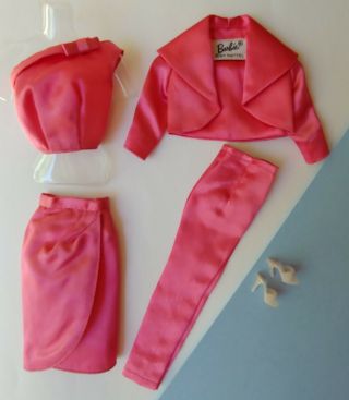 Vintage Barbie Satin ‘n Rose 1611 (1964) Rose Satin Fashion Pak Nmint