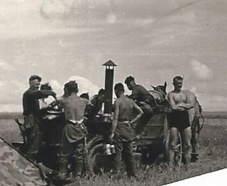 German Ww2 Photo Heer Soldiers Group Field Kitchen Set Up In Camp