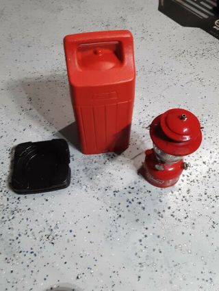 Vintage 200a Coleman Lantern W/ Carrying Case Propane Gas Camping Red