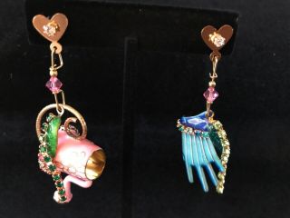 Lunch At The Ritz Pink Garden Watering Can - Glitzy Blue Glove Pierced Earrings