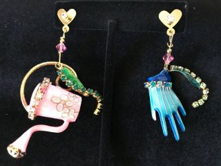 Lunch at the Ritz Pink Garden Watering Can - Glitzy Blue Glove Pierced Earrings 5