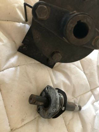 1969 - 71 John Deere 140 PTO shaft and pulley,  very rare,  only on early 140 ' s 4