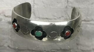 Vtg Navajo Sterling Silver Turquoise Red Coral Cuff Bracelet Shadowbox 24g