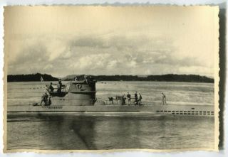 German Wwii Archive Photo: Kriegsmarine U - Boat With Crew On Upper Deck