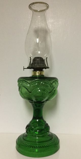 Vintage,  Rare And Hard To Find Emerald Green Peanut Antique Kerosene Oil Lamp