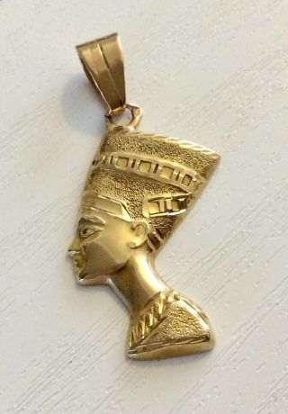 Lovely Vintage 18 Carat Gold Egyptian Pendant 18ct