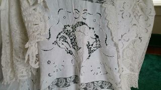 Vintage Lace And Crochet Linens And Doilies