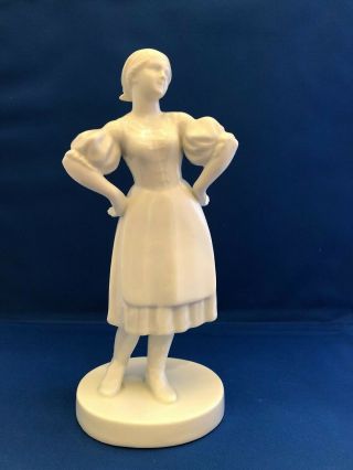 Vintage Herend White Porcelain Figurine Of A Young Woman 5558