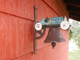 Vtg Hubley Cast Iron 6 Race Car Mounted On Cast Iron Bell W/ Wall Mount - Cool