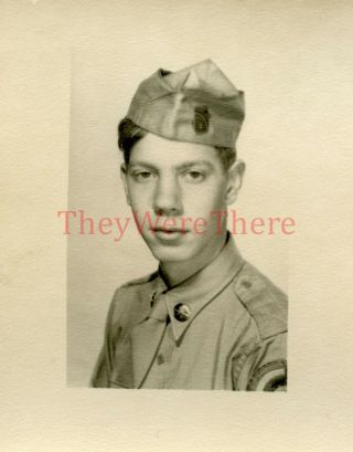 Wwii Photo - 42nd Infantry Rainbow Division - Us Army Gi Portrait W/ Patch