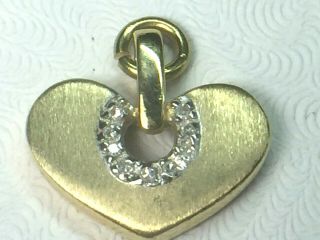 Sweet 14k Yellow Gold Diamond Heart Shaped Charm Pendant.  2.  3gm.