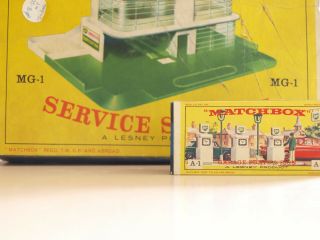 Vintage Matchbox By Lesney Mg - 1 Bp Service Station (including Boxed Accessories)